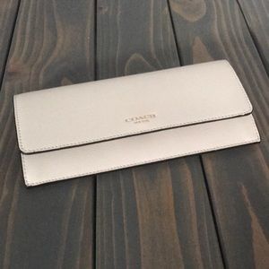 NWOT- Coach wallet